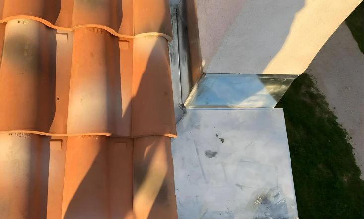 artisan zingueur cassis réparation pied de cheminée